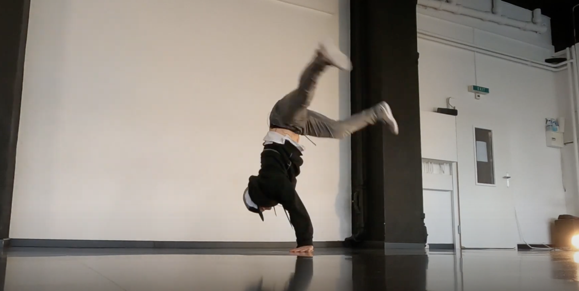 Three Step Breakdance Tutoriel breakdance – Groove Academy